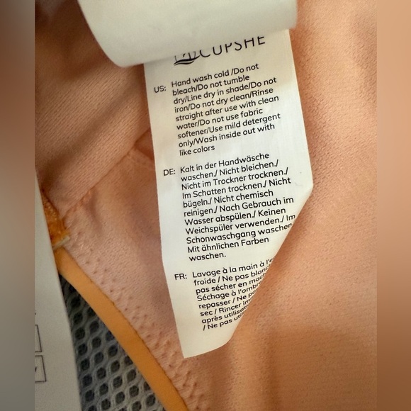 Cupshe X Stassie Oasis Tunneled Top & Extra Cheeky String Bikini Bottoms SKU0907 - Picture 8 of 9